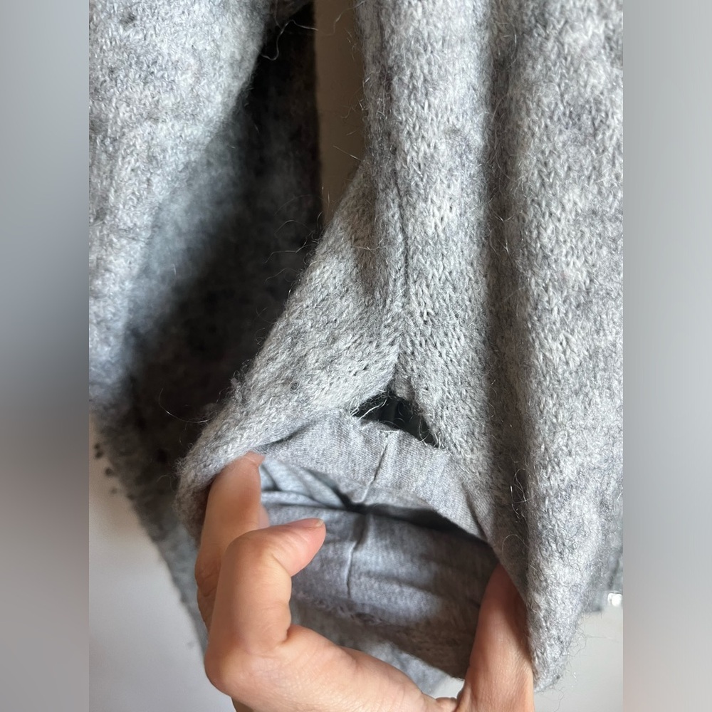 H&M Wool-Blended Gray Zip-Up Hoodie - Picture 8 of 10